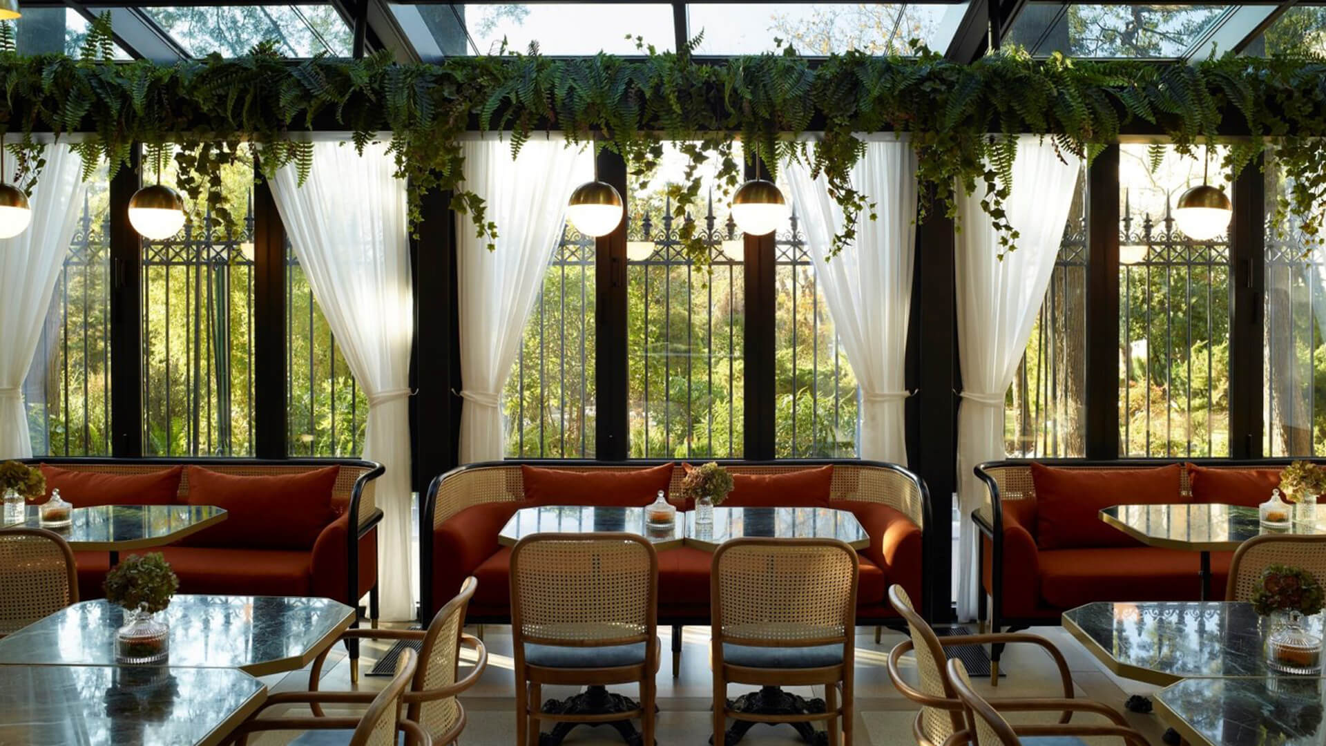 Garden Brasserie - SAY Hotel
